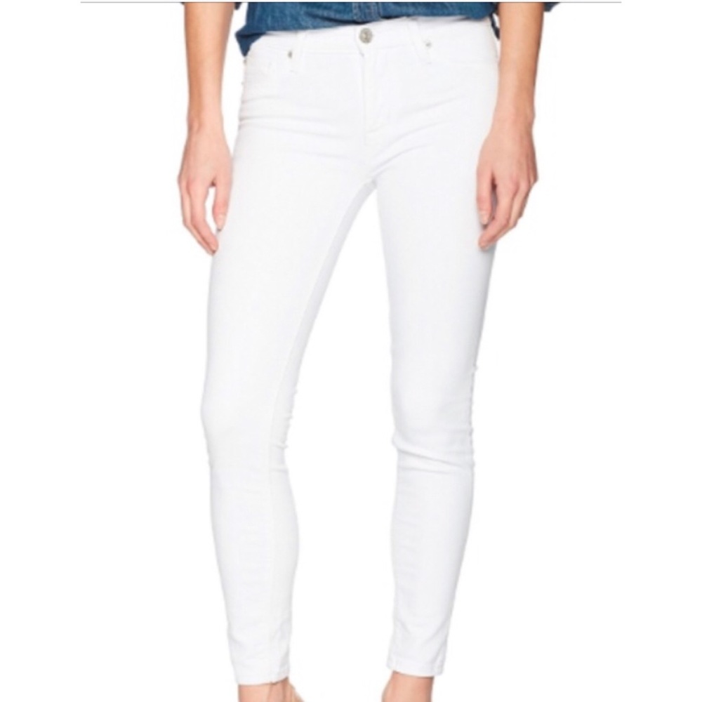 Jag Slim Ankle White Jeans Size 6